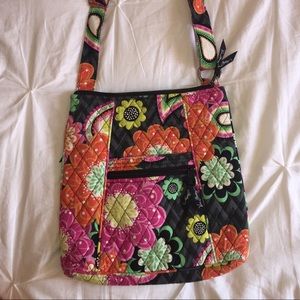Vera Bradley Ziggy Zinnia Hipster! like new!!